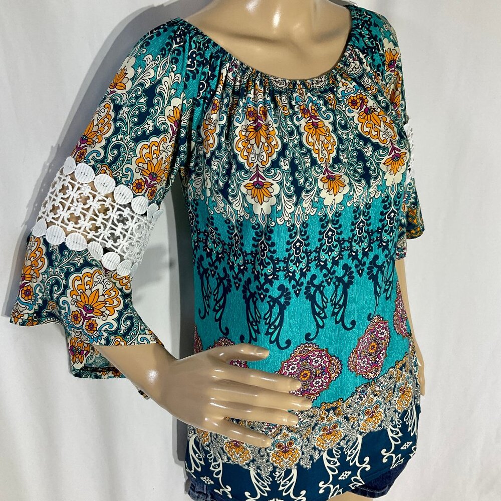 WinWin Boho Tunic Sz S-M with Bell Sleeves Lace Inset Womens Pinwheel